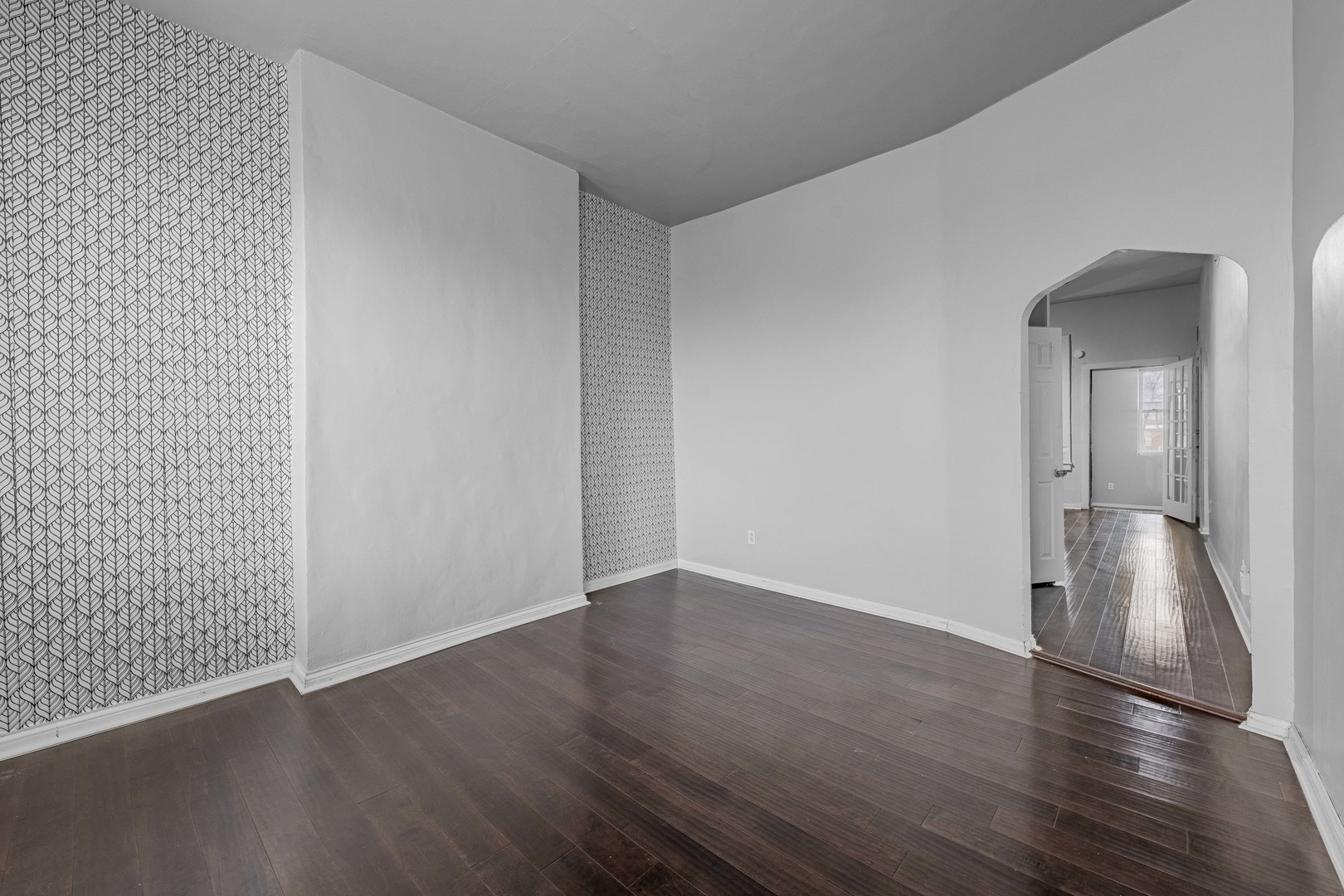 3266 S Bell Avenue Property Photo 4