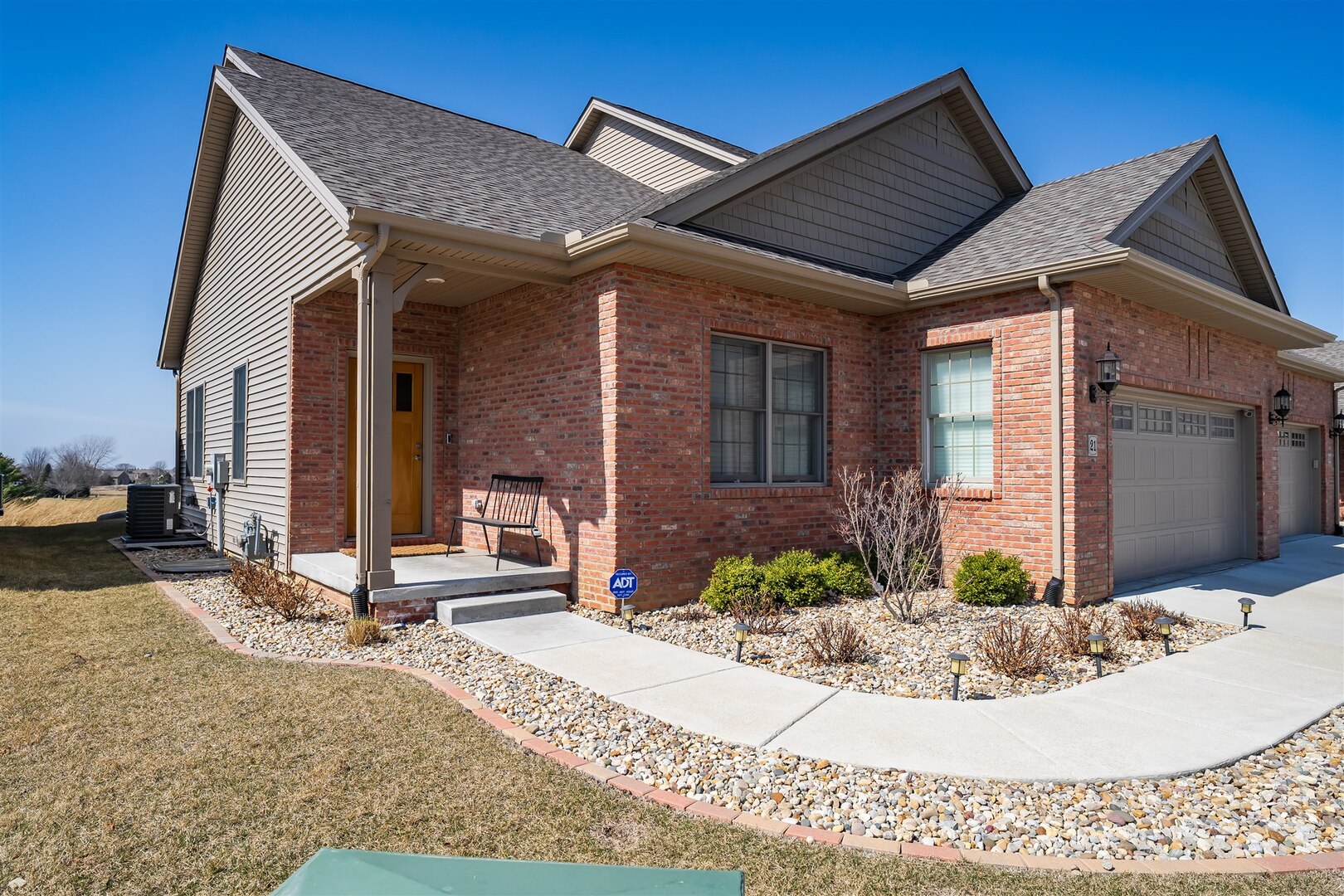 21 Saint Ivans Circle Property Photo