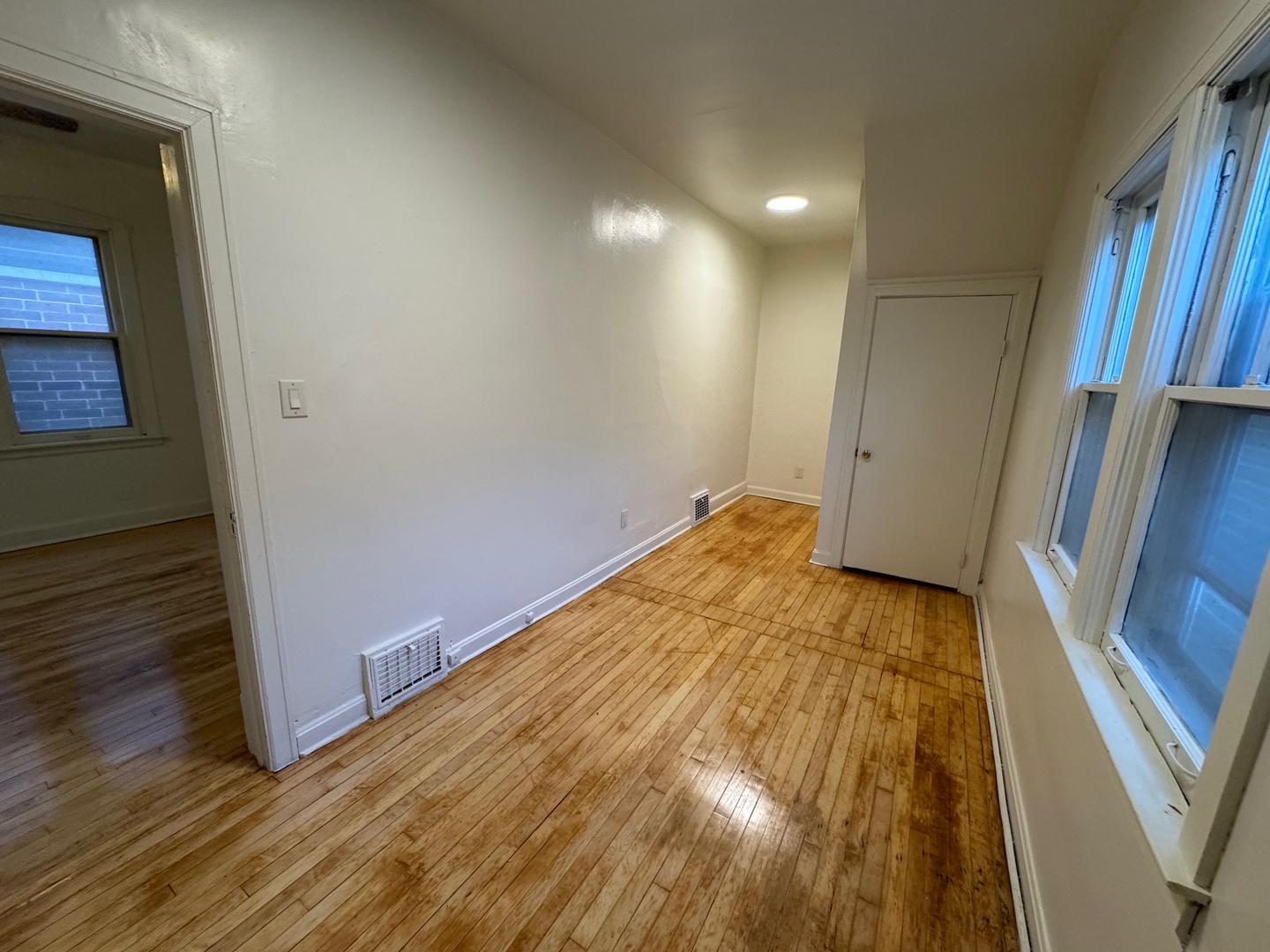 3223 N Troy Street 1 Property Photo 7
