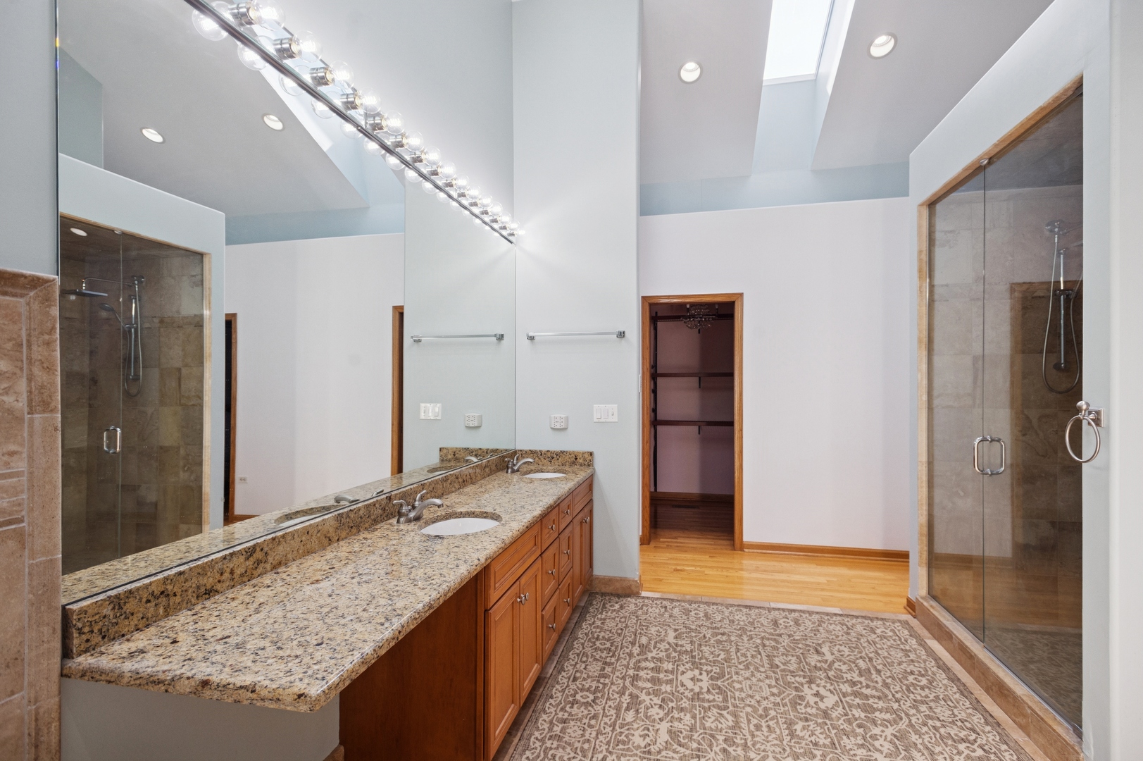 3423 N Kedzie Avenue Property Photo 24