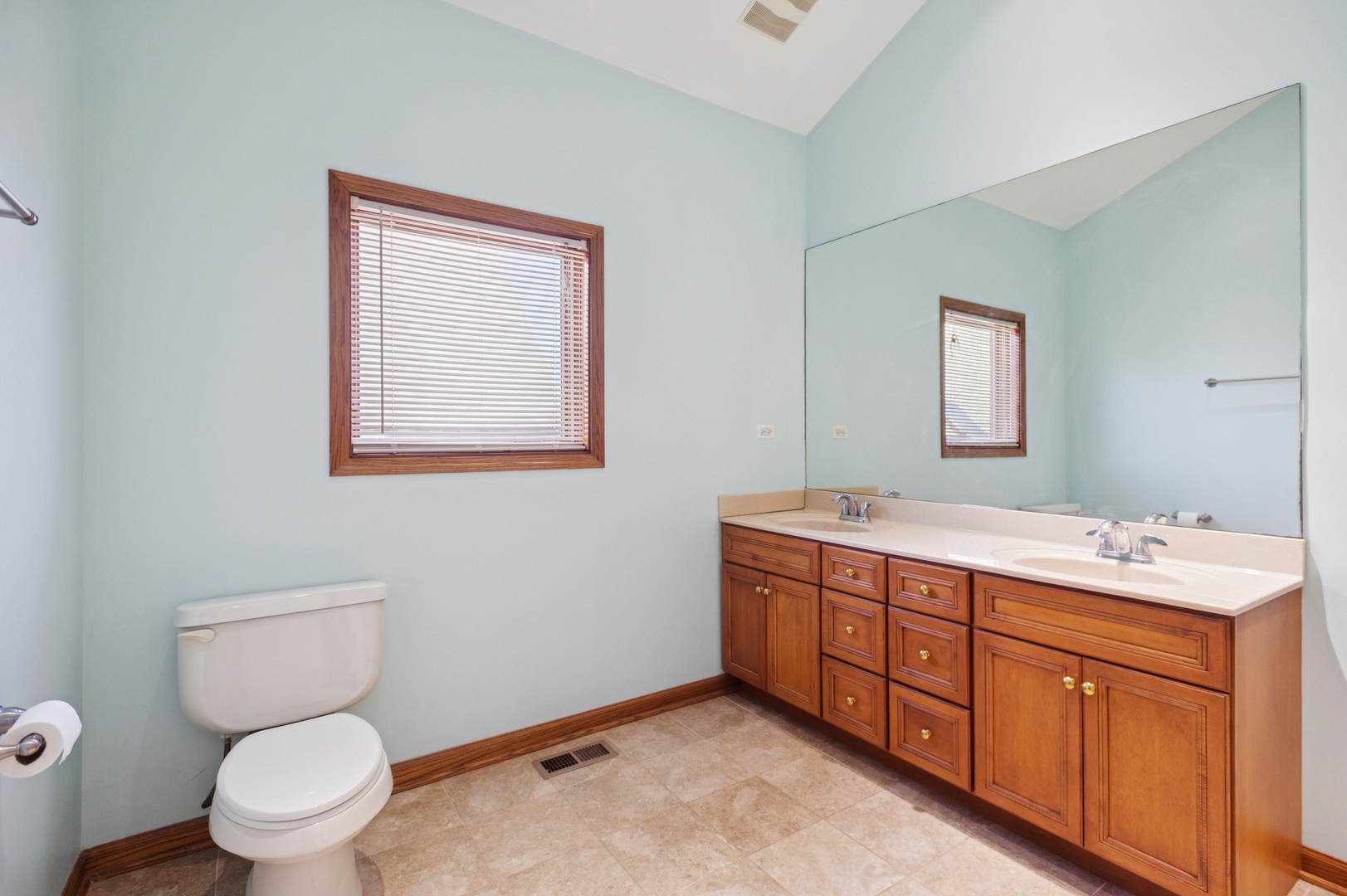 3423 N Kedzie Avenue Property Photo 31