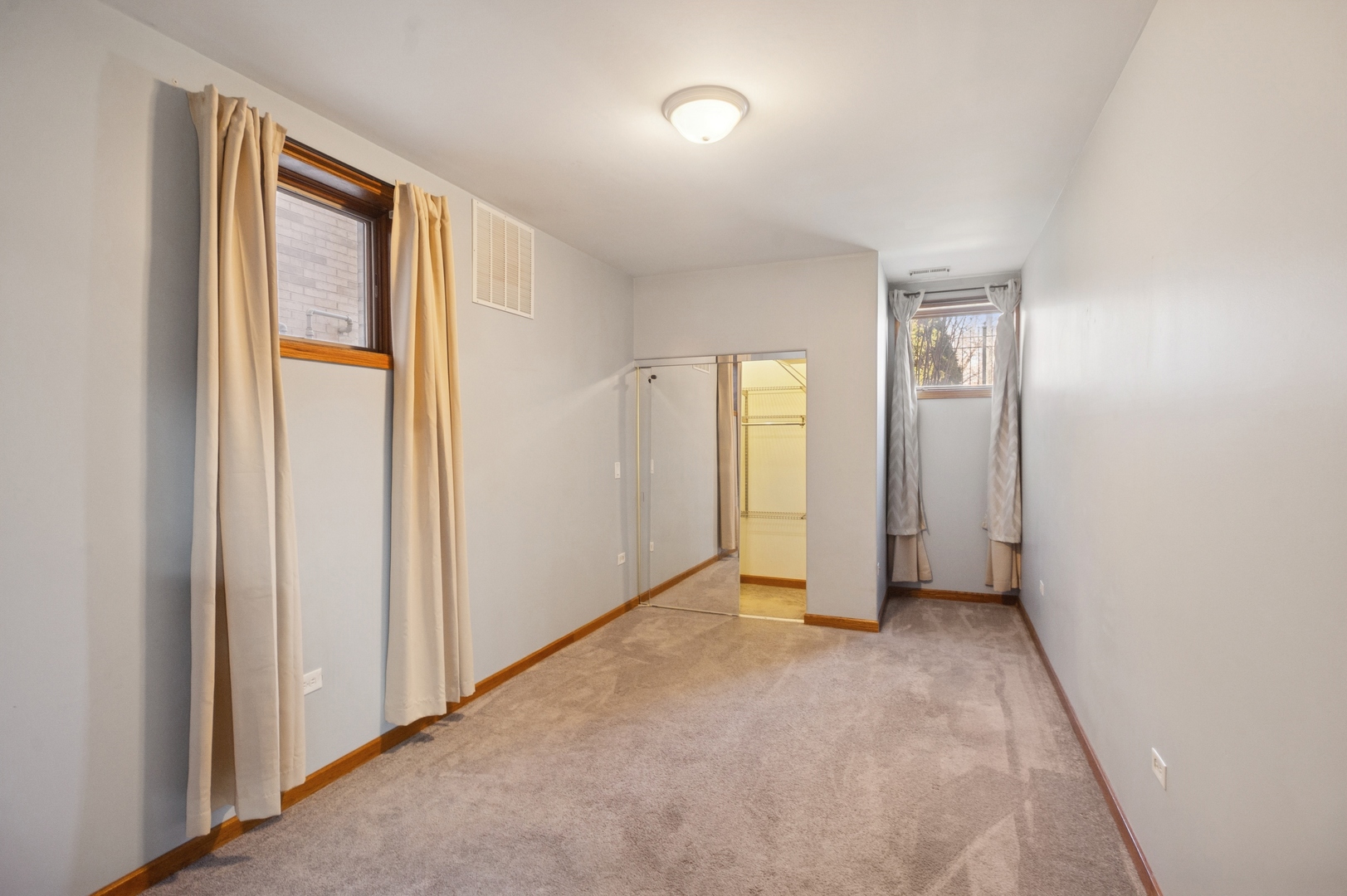 3423 N Kedzie Avenue Property Photo 33