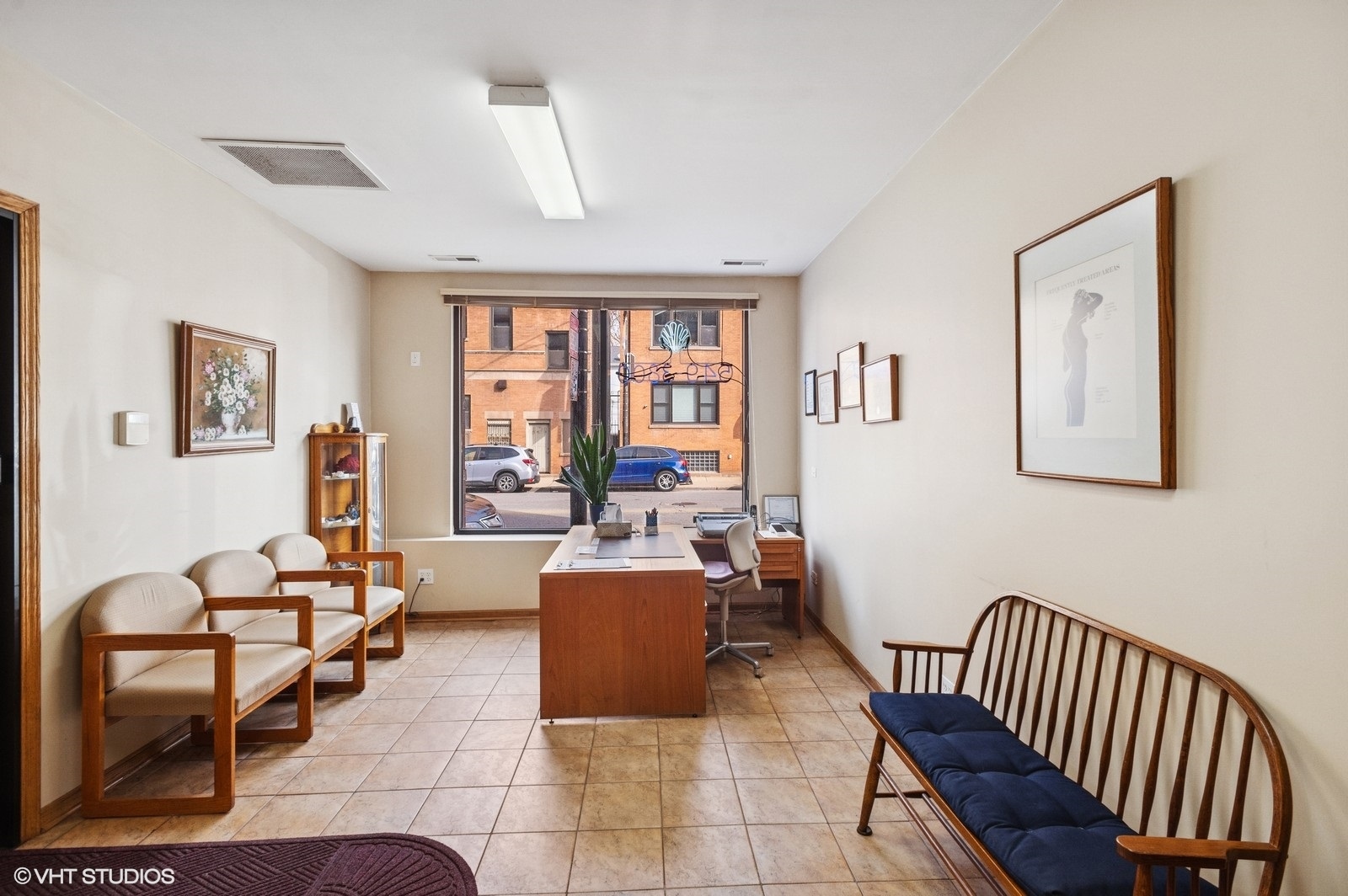 1471 W Irving Park Rd Property Photo 3