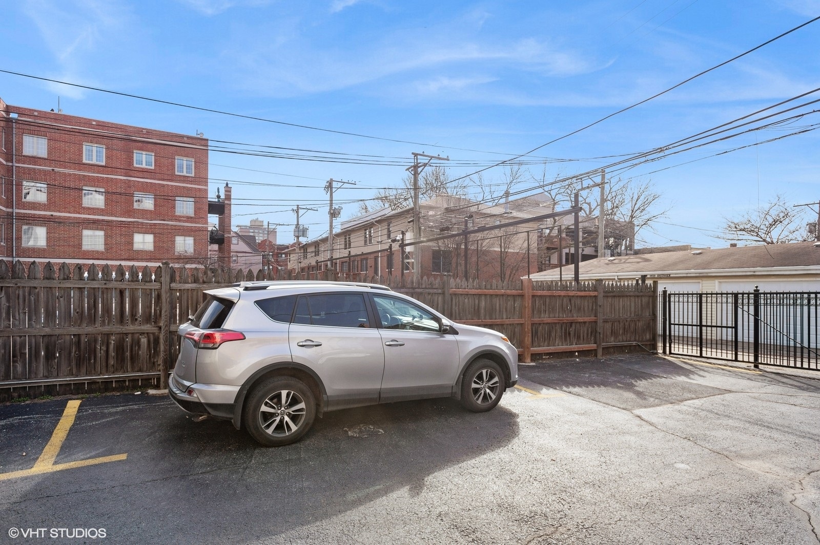 1471 W Irving Park Rd Property Photo 14