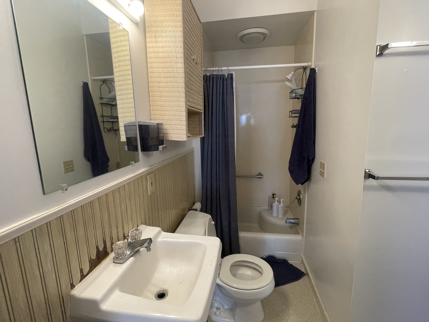 614 W Hill Street Property Photo 14