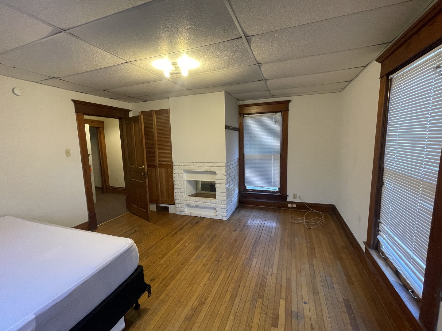 614 W Hill Street Property Photo 25