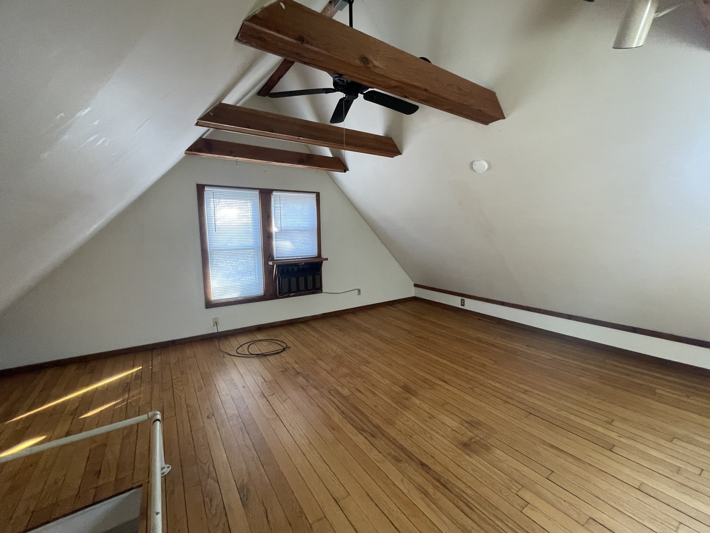 614 W Hill Street Property Photo 28