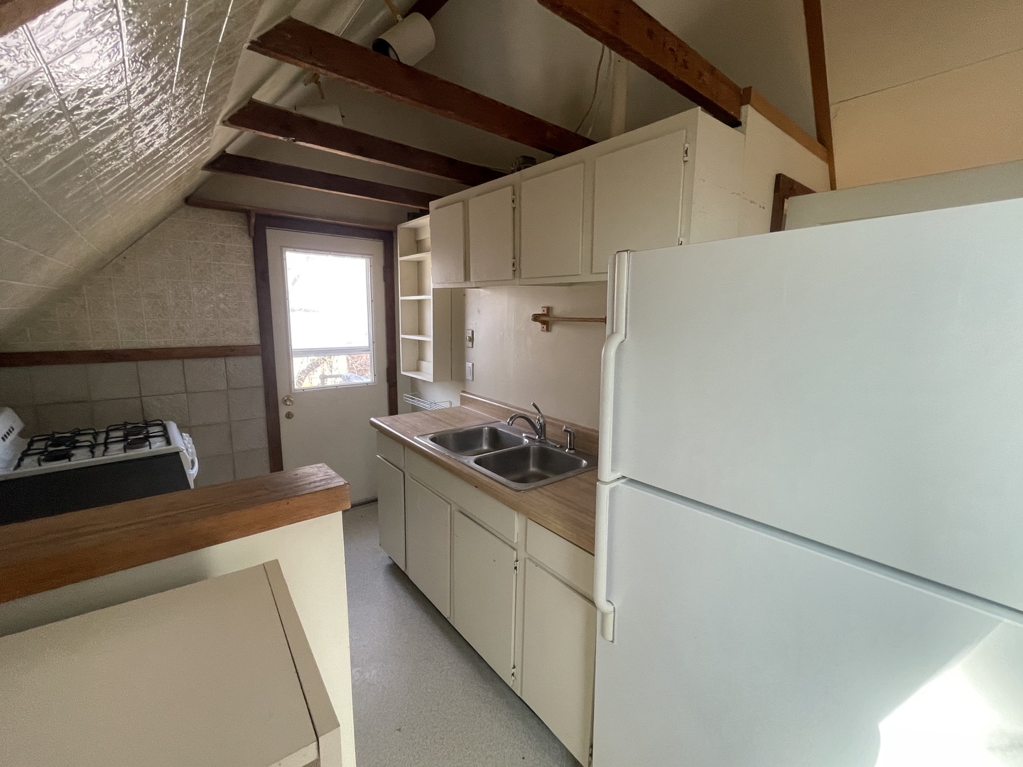 614 W Hill Street Property Photo 30