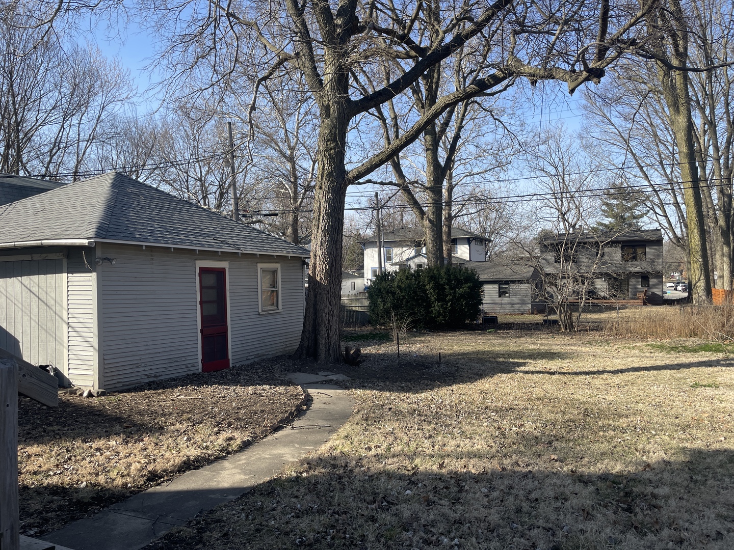 614 W Hill Street Property Photo 48