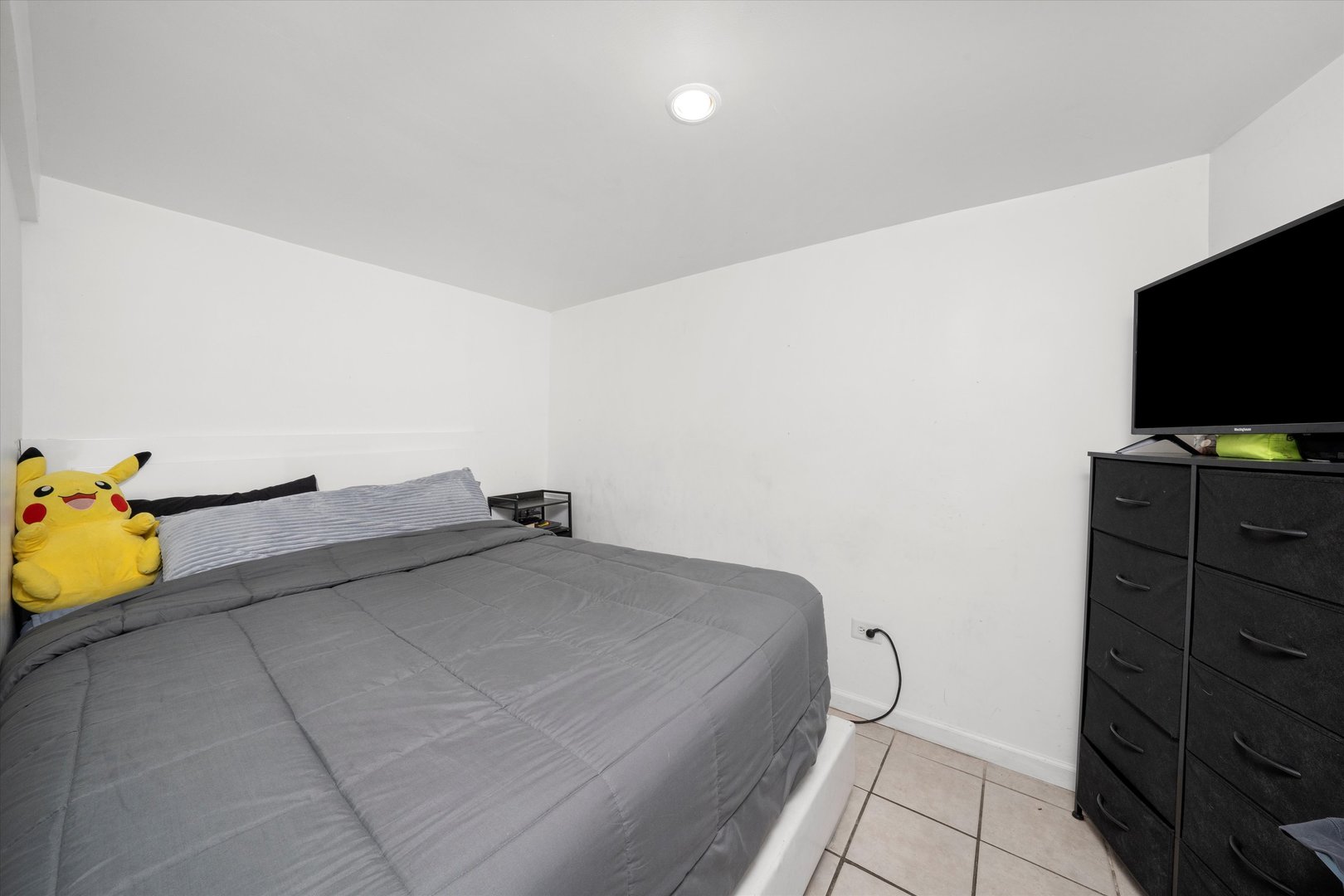 2405 S Troy Street Property Photo 23