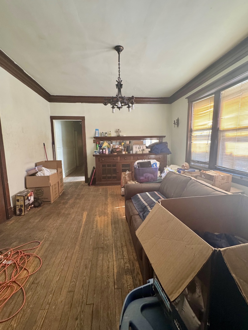 7116 S King Drive Property Photo 3