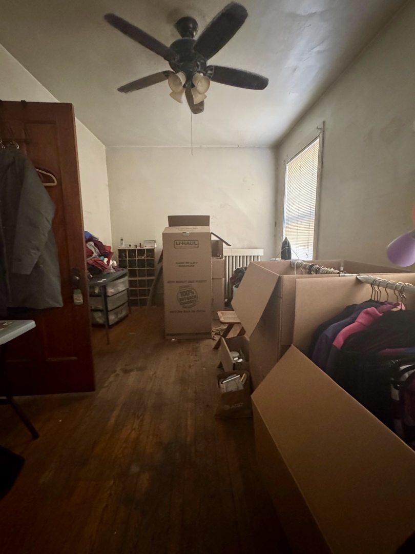 7116 S King Drive Property Photo 6