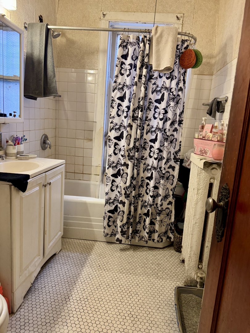 7116 S King Drive Property Photo 16