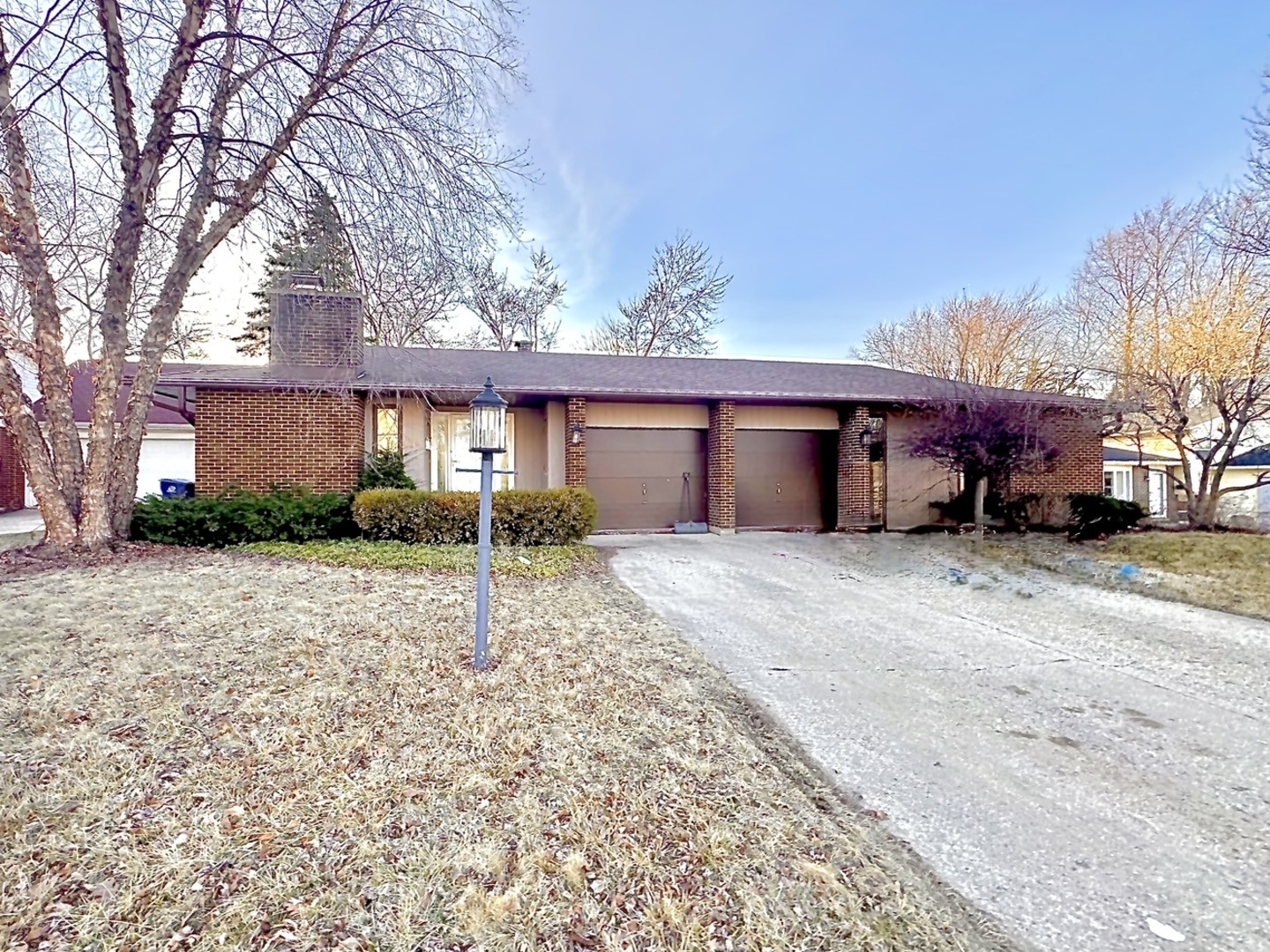 400 N Pioneer Road Property Photo