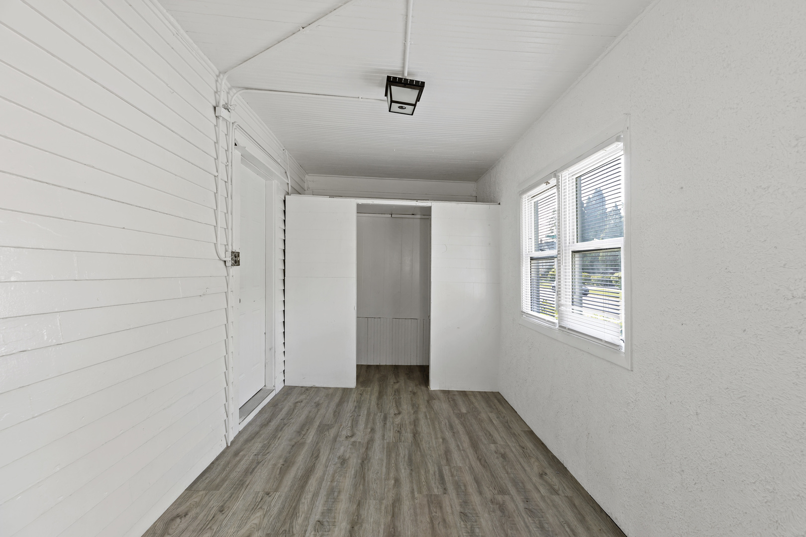 161 E 25th Street Property Photo 13