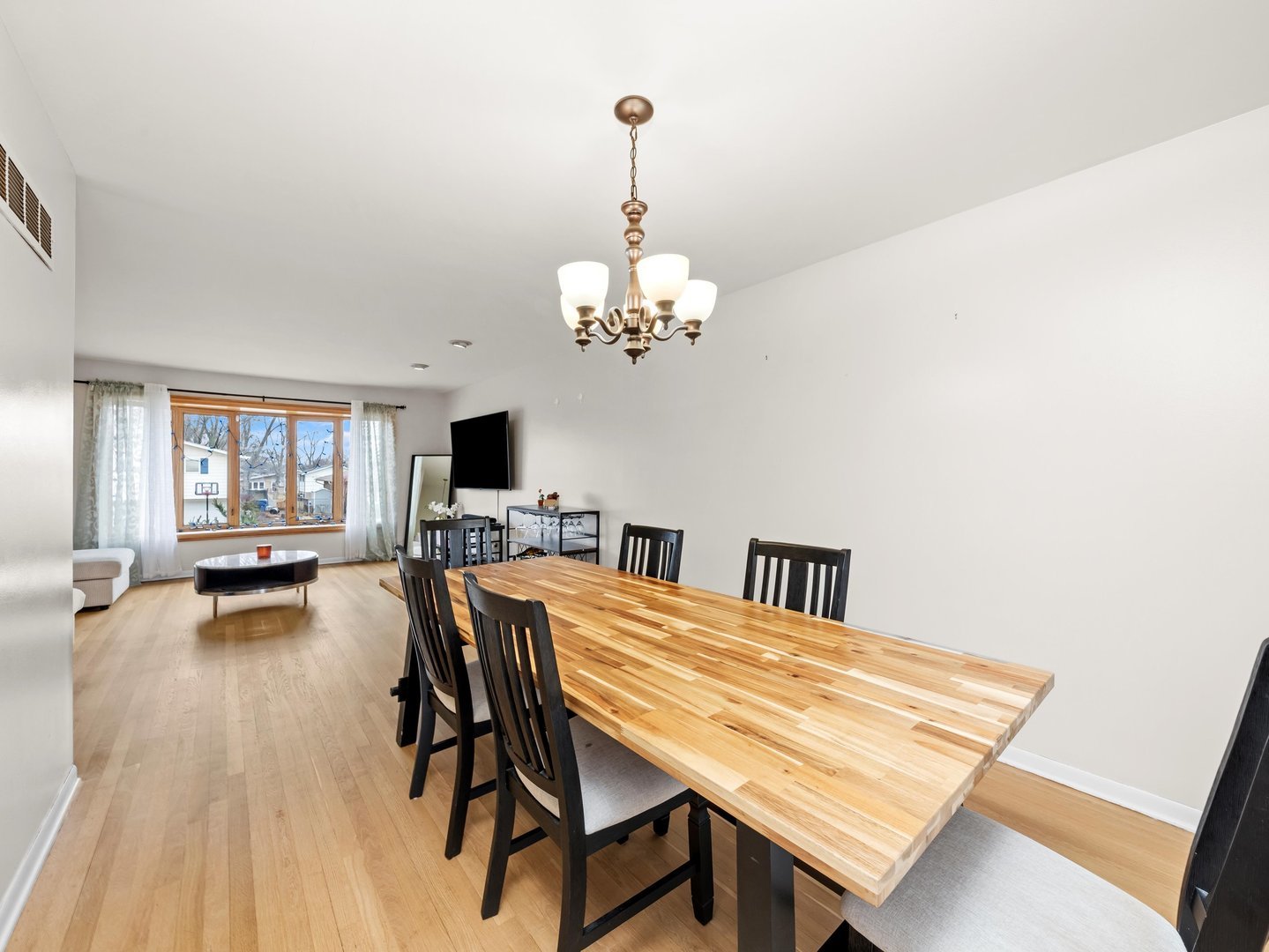 5737 150th Place Property Photo 8