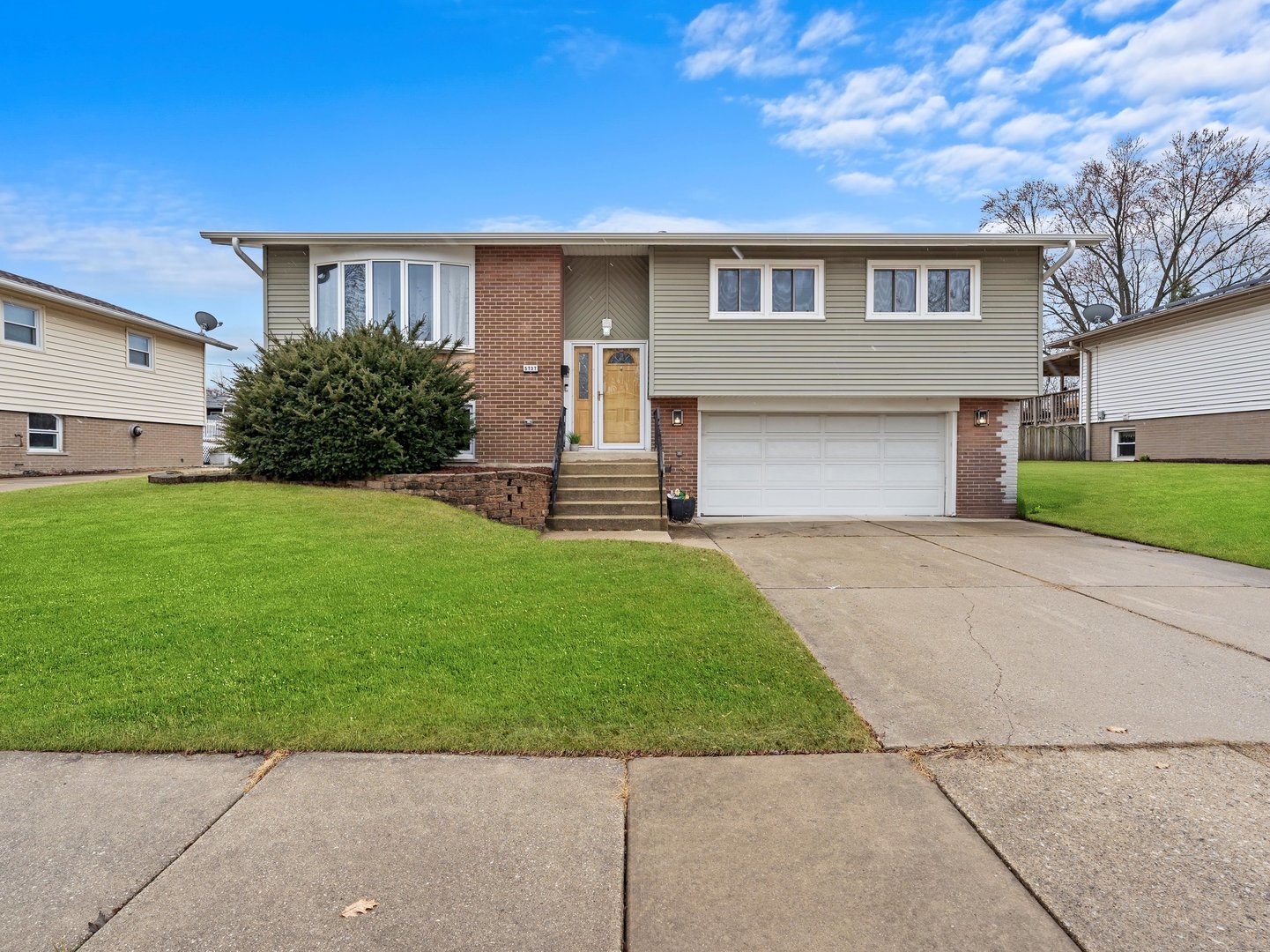 5737 150th Place Property Photo 32