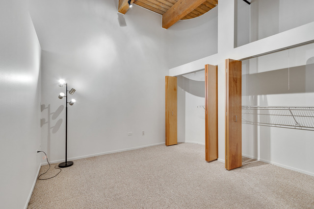 1500 W Monroe Street 208 Property Photo 6