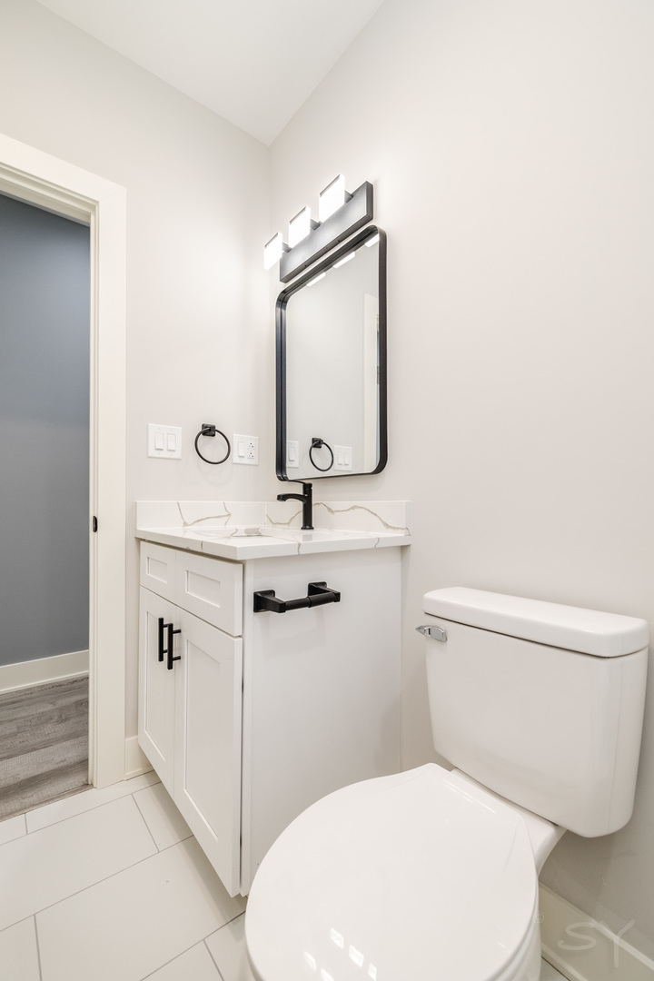 1139 S Mozart Street Property Photo 40