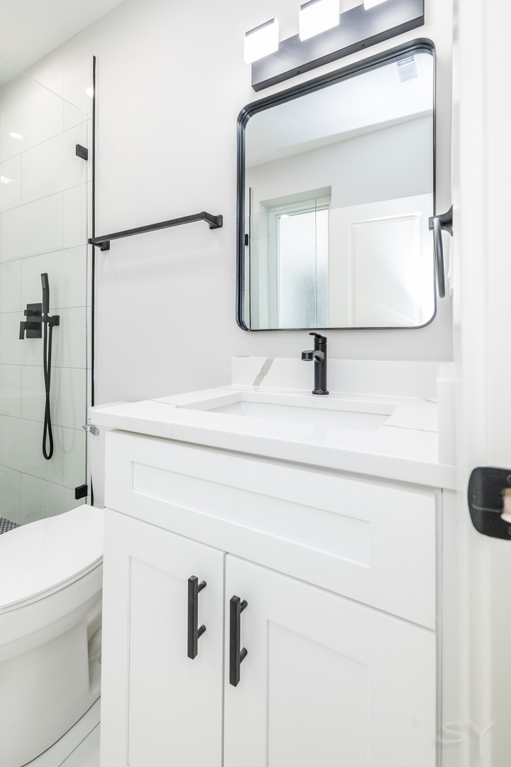 1139 S Mozart Street Property Photo 49