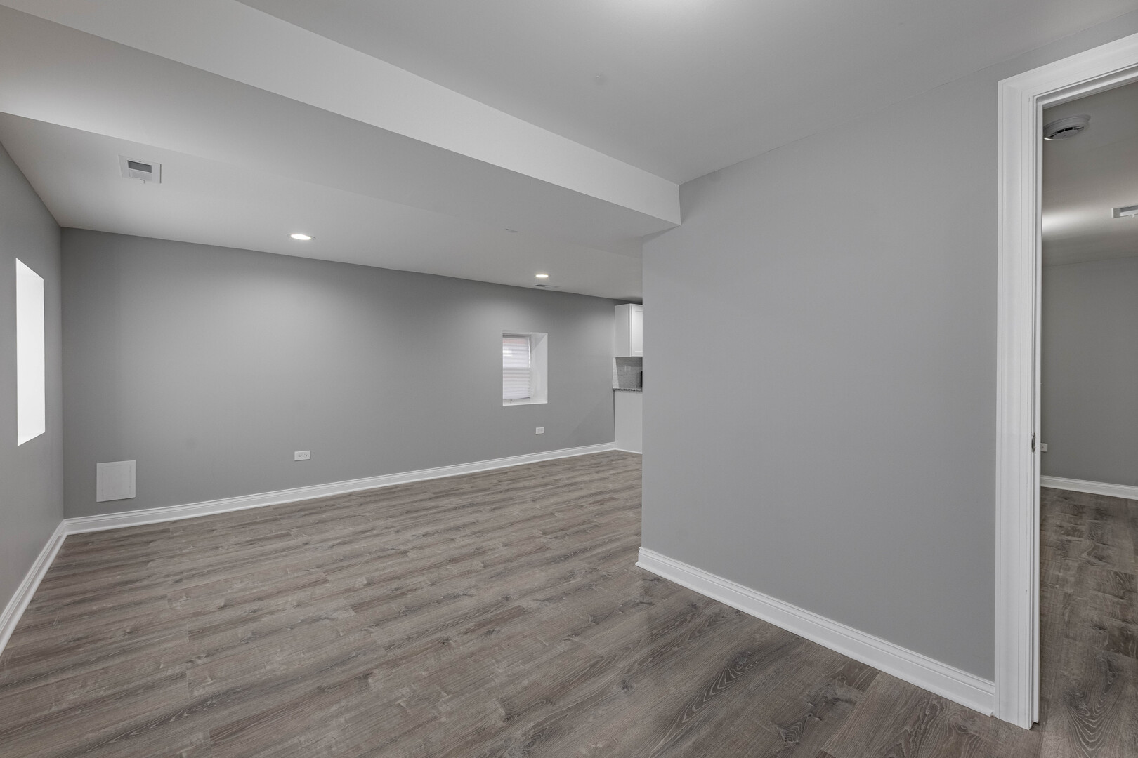 1934 S Hamlin Avenue Property Photo 26