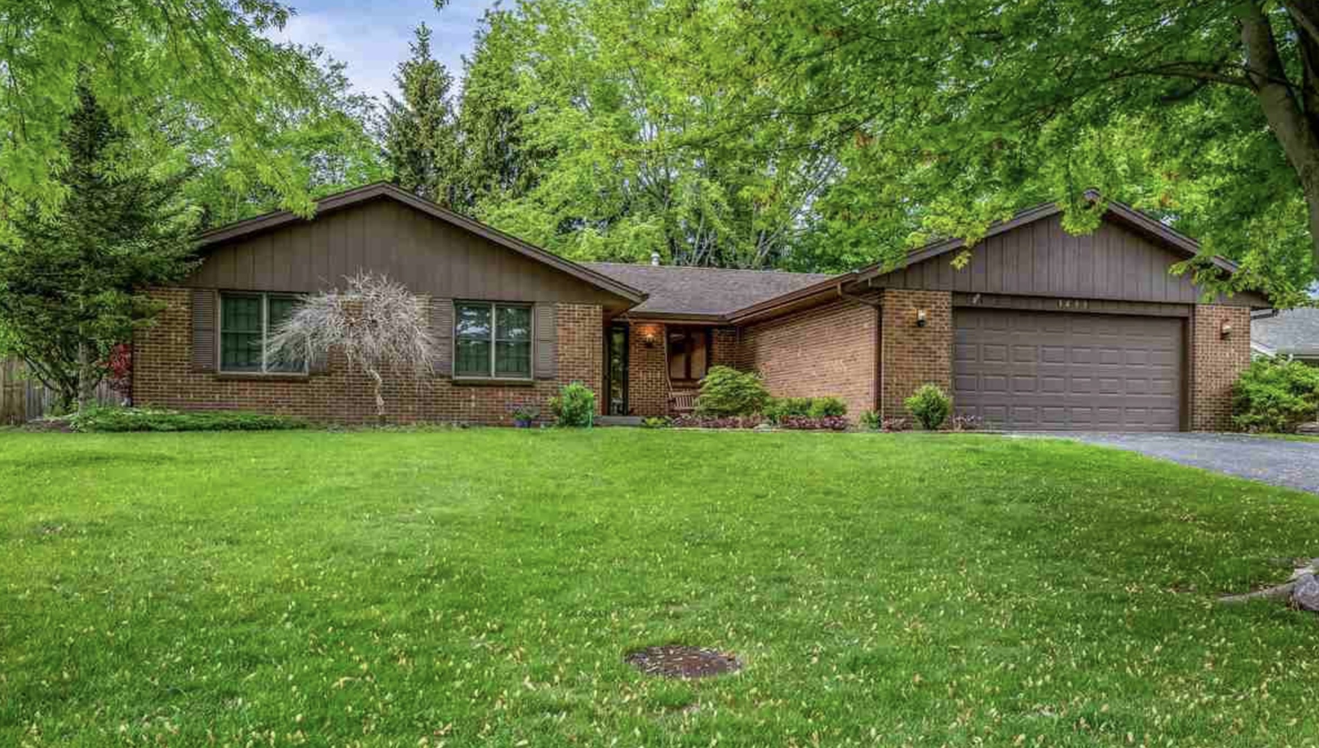5855 Thatcher Drive Property Photo