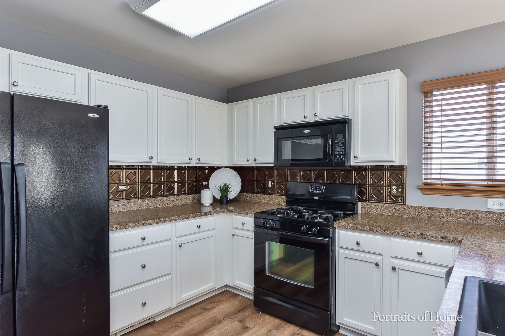 24737 Patriot Square Drive Property Photo 8