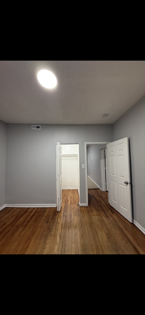 5423 W West End Avenue Property Photo 14