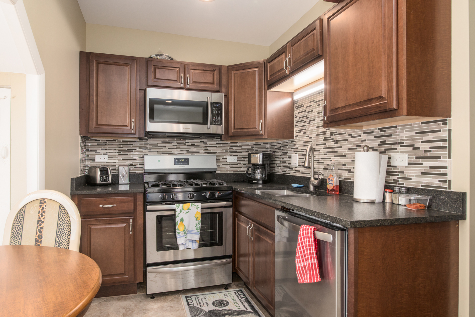 776 N Northwest Highway Property Photo 19