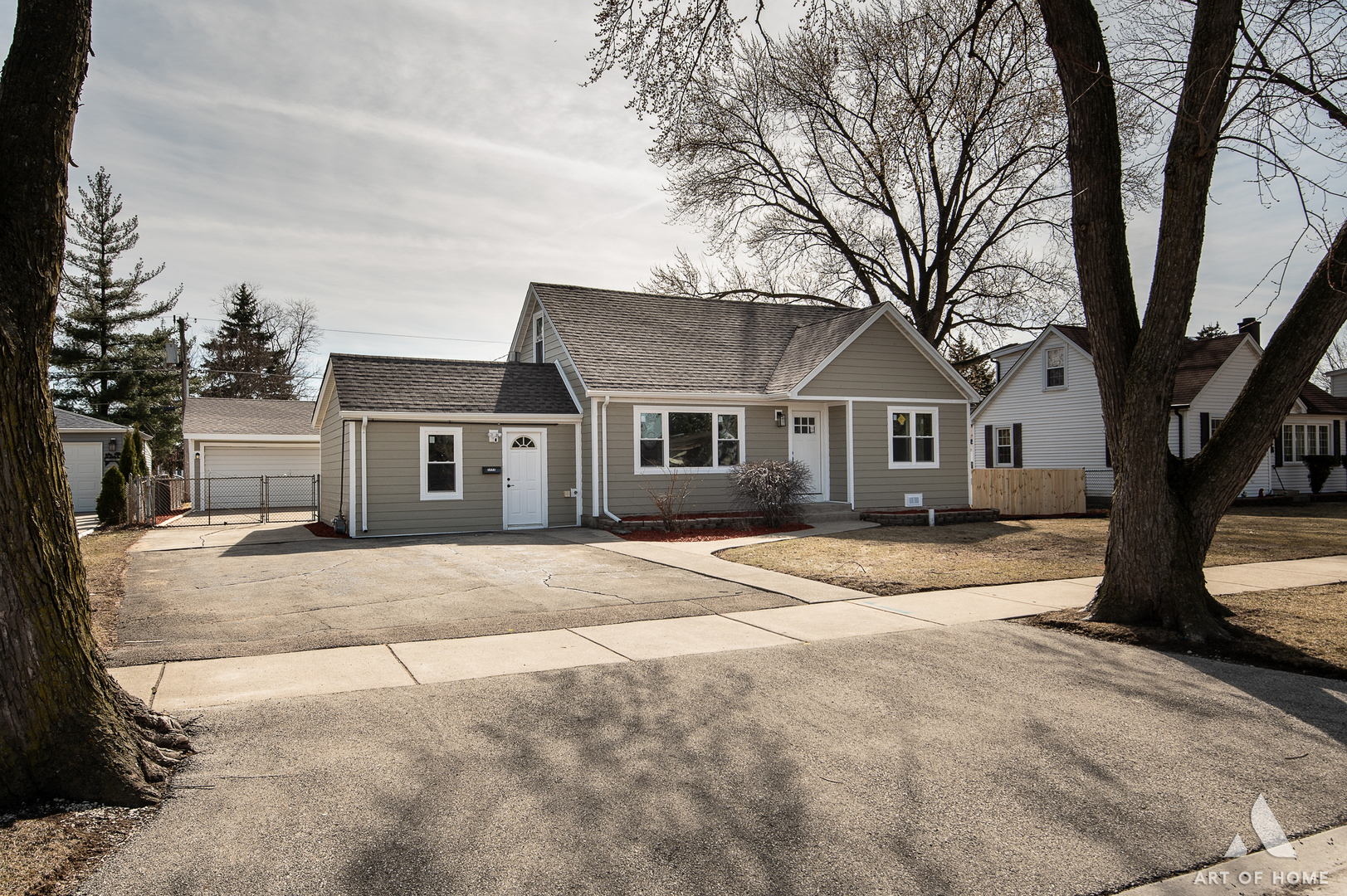 5449 W 85th Street Property Photo 2