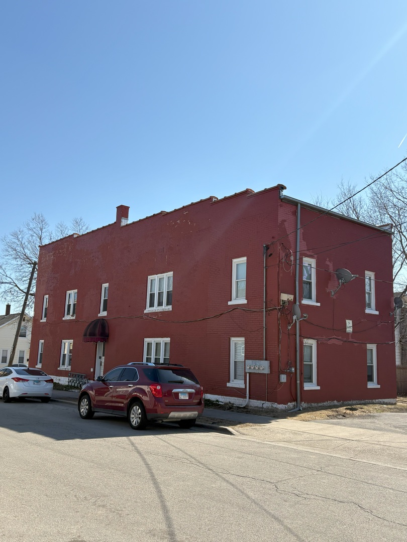 841 N Hickory Street Property Photo 3