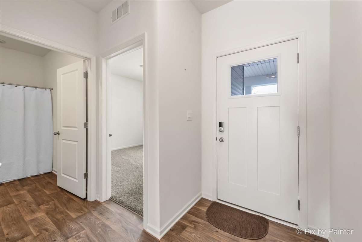 6319 Aspen Lane Property Photo 3