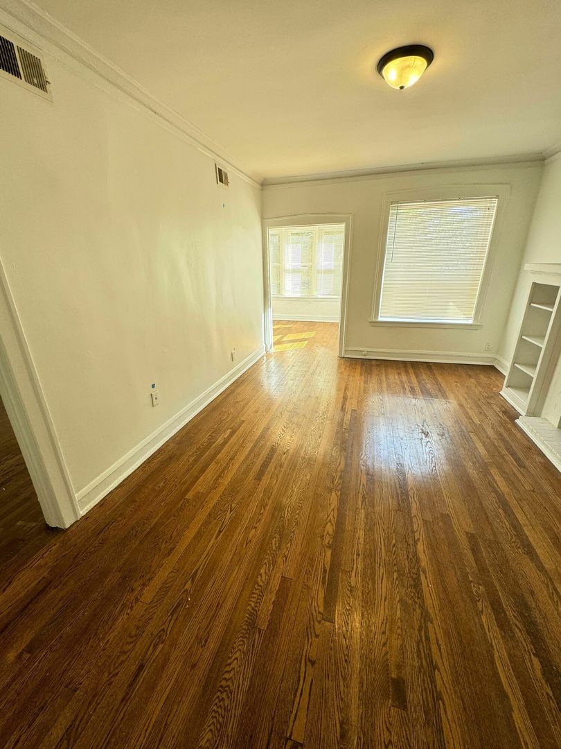 7250 S Merrill Avenue Property Photo 5