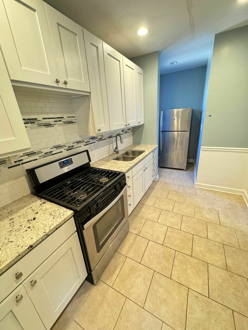 7250 S Merrill Avenue Property Photo 6