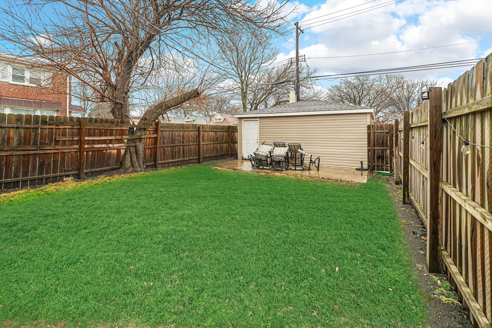 8059 S Stewart Avenue Property Photo 14