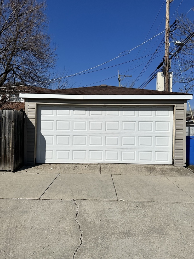 8059 S Stewart Avenue Property Photo 16