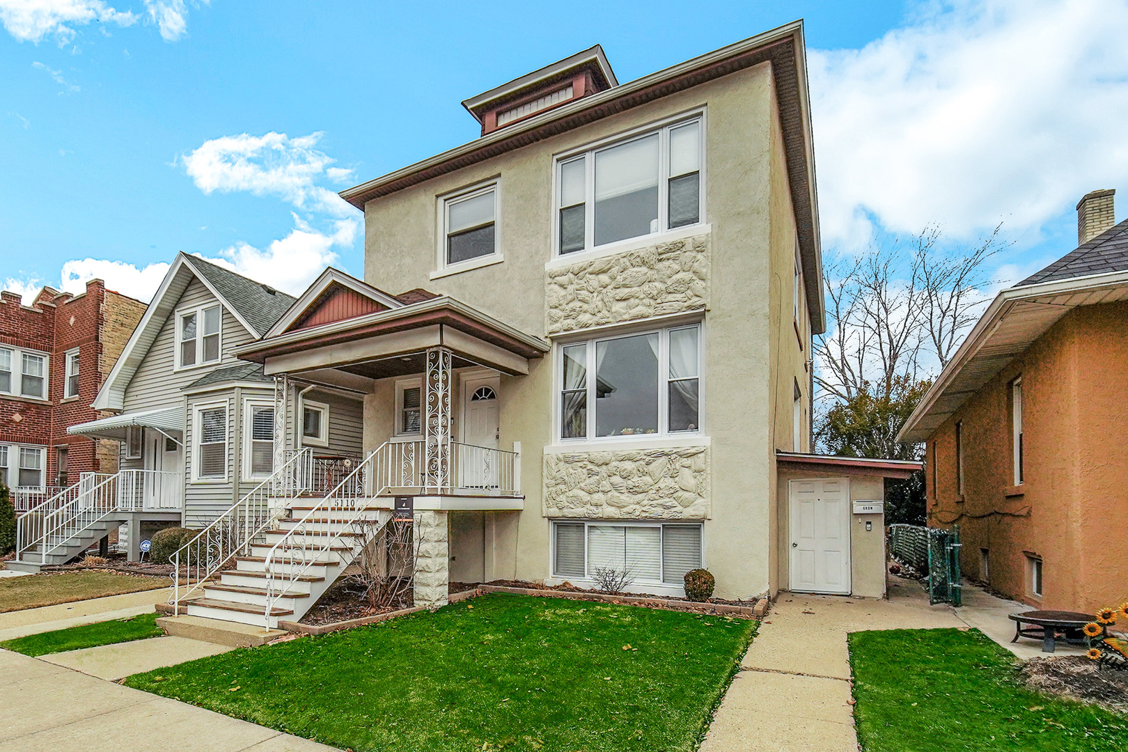 5110 W Byron Street Property Photo 1