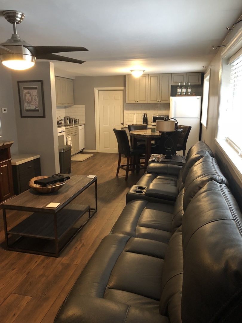 5110 W Byron Street Property Photo 20