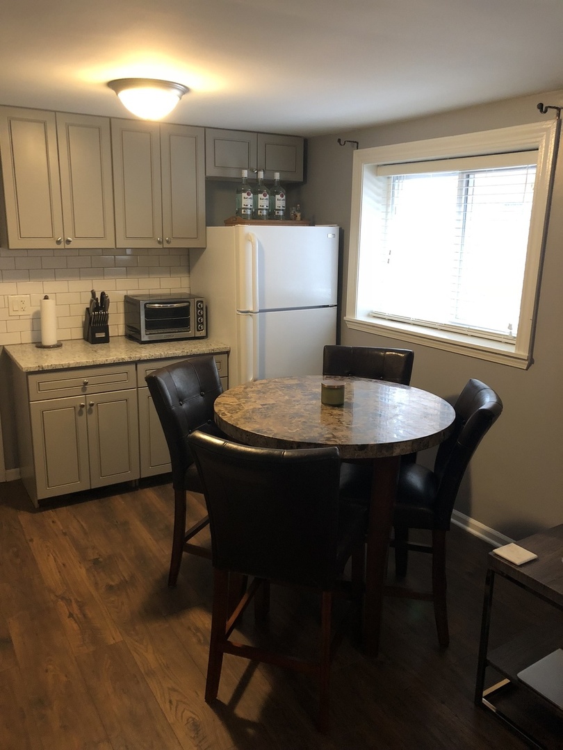 5110 W Byron Street Property Photo 23