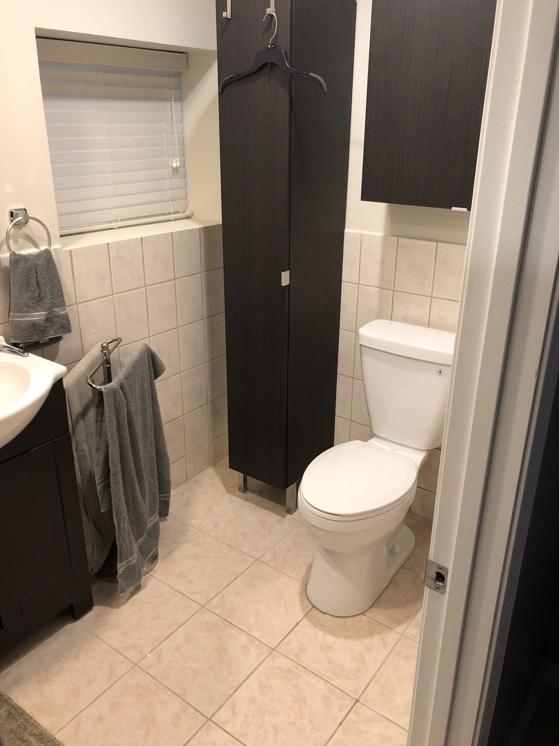 5110 W Byron Street Property Photo 24