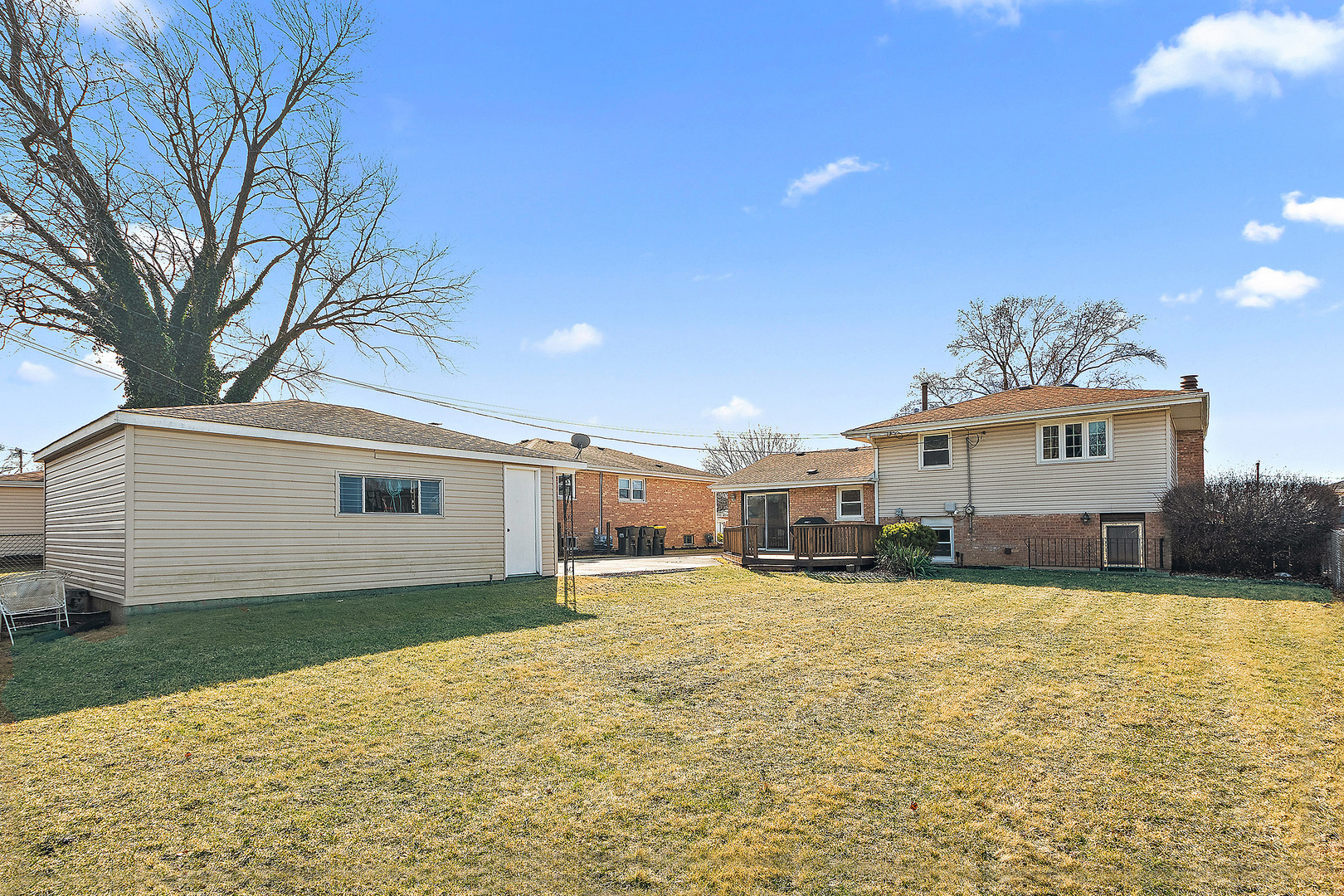 10609 Forest Lane Property Photo 17