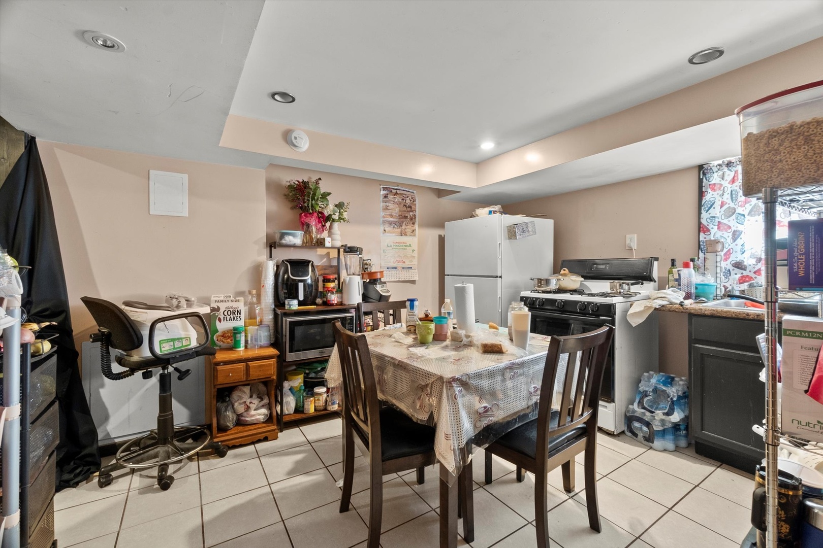 5254 S Sacramento Avenue Property Photo 10