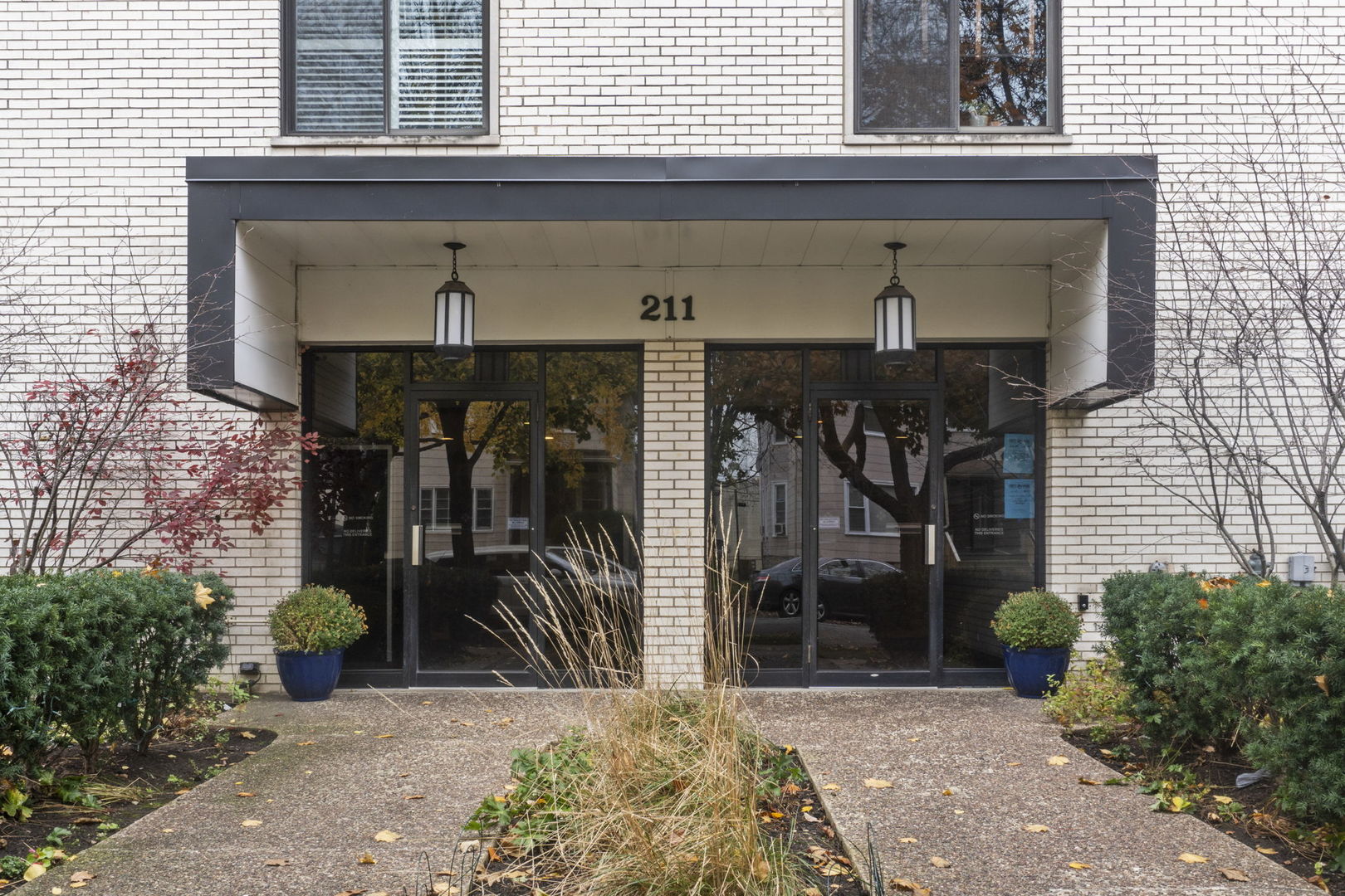 211 Elgin Avenue 2g Property Photo