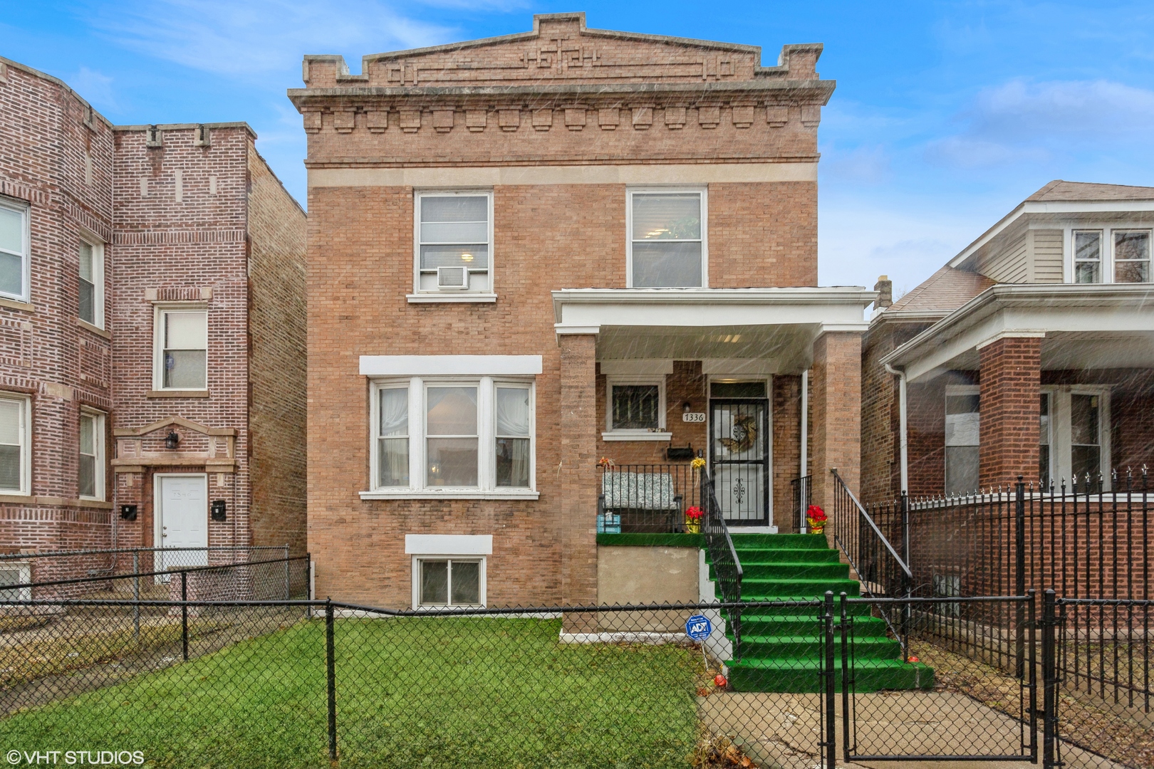 7336 S Blackstone Avenue Property Photo