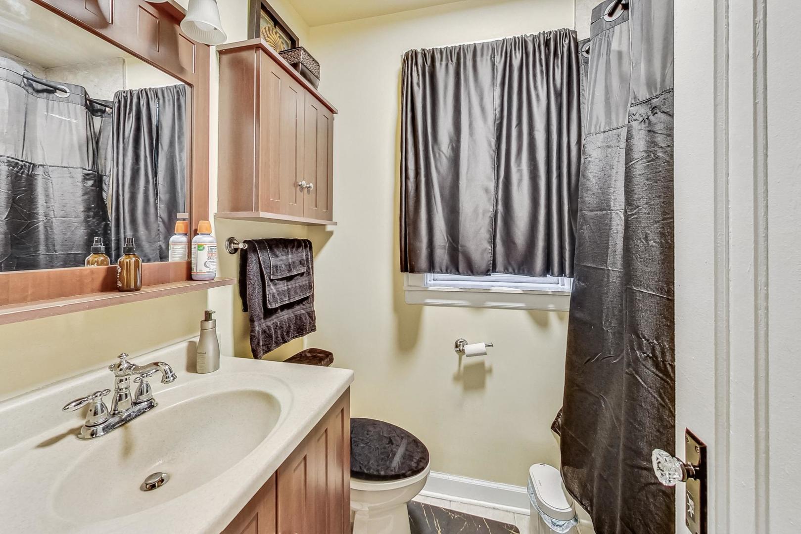 5648 N Talman Avenue Property Photo 22