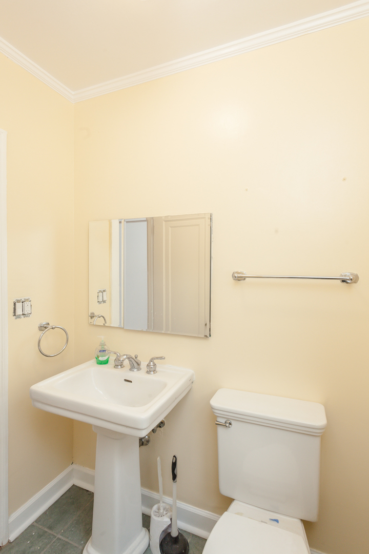 5648 N Talman Avenue Property Photo 35