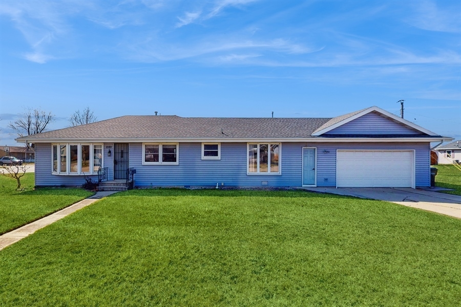1080 S Mazon Street Property Photo