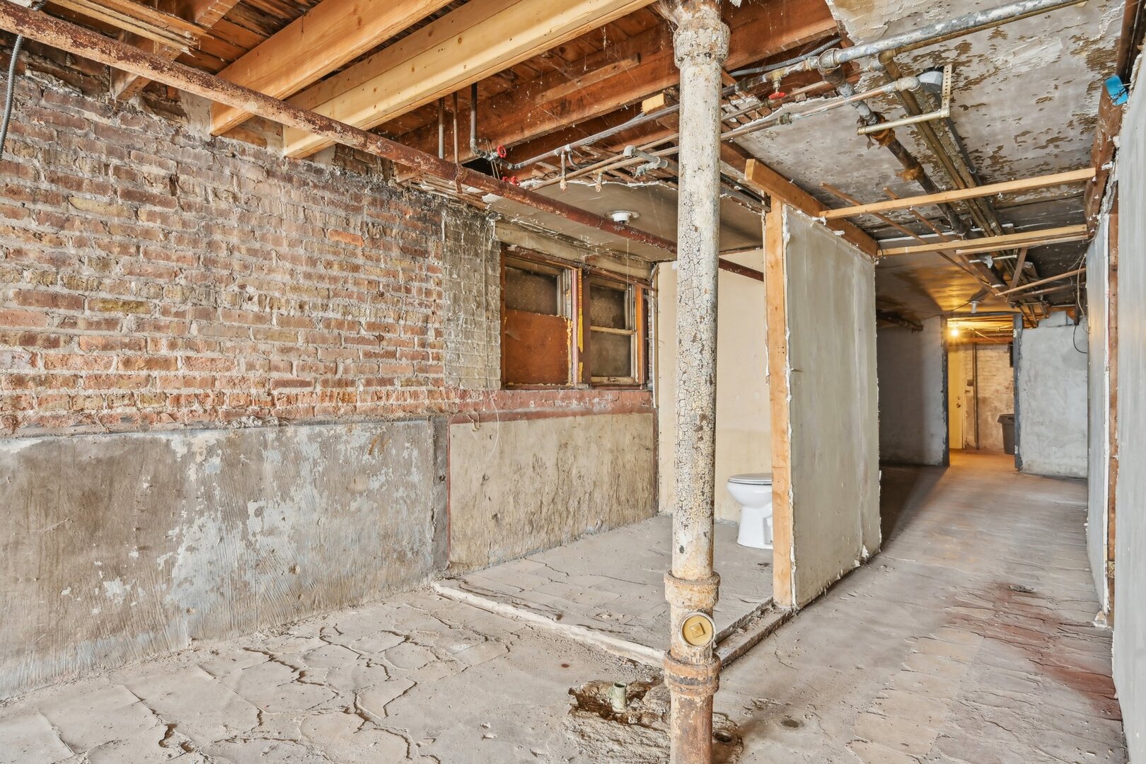 3248 W Huron Street Property Photo 25