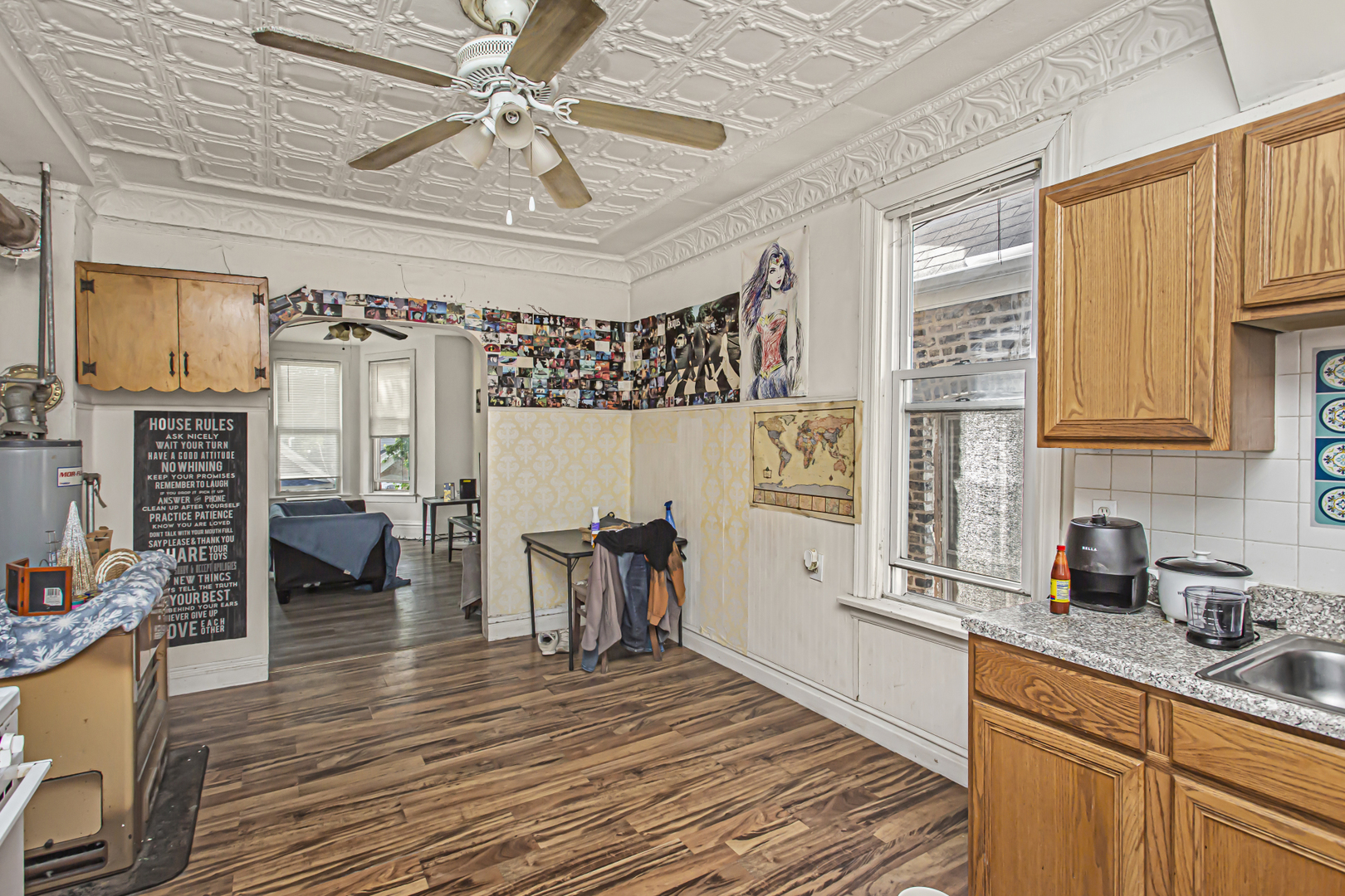 3520 S Winchester Avenue Property Photo 8