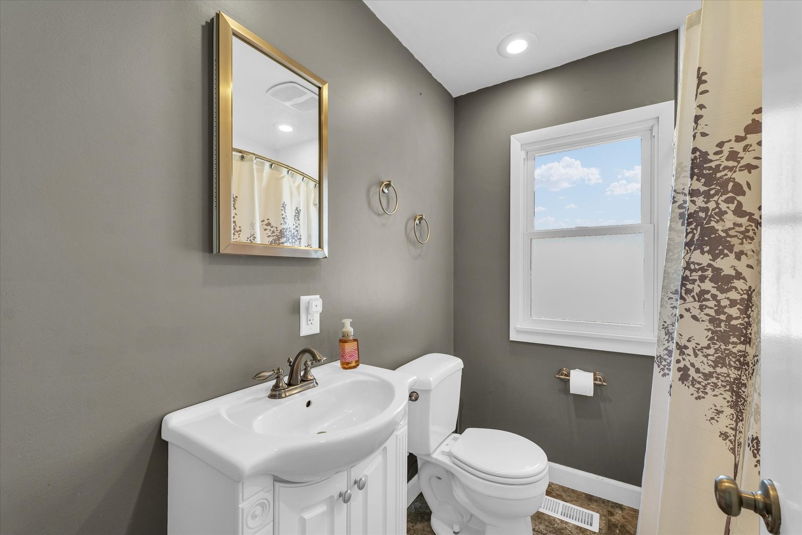 222 E Ethel Street Property Photo 20